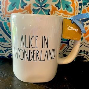 RAE DUNN DISNEY ALICE IN WONDERLAND MUG